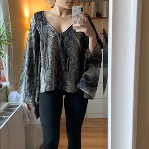 Show Me Your Mumu Snakeskin Medium Blouse